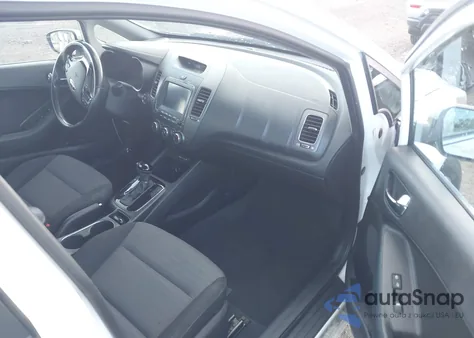 2017 Kia Forte S из США, поврежденный, VIN 3KPFL4A70HE053904